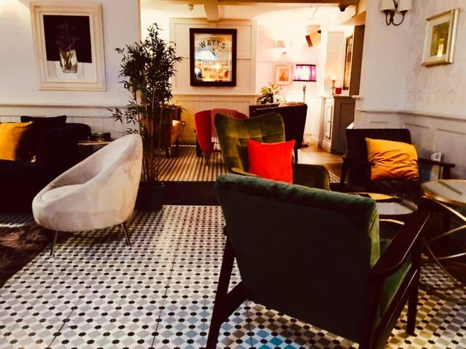 Malin Townhouse Pensionat Eksteriør billede